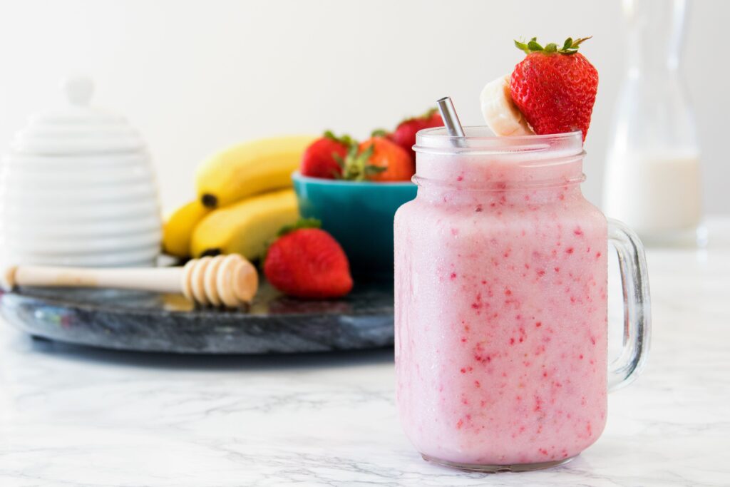 Banana and Strawberry Smoothie